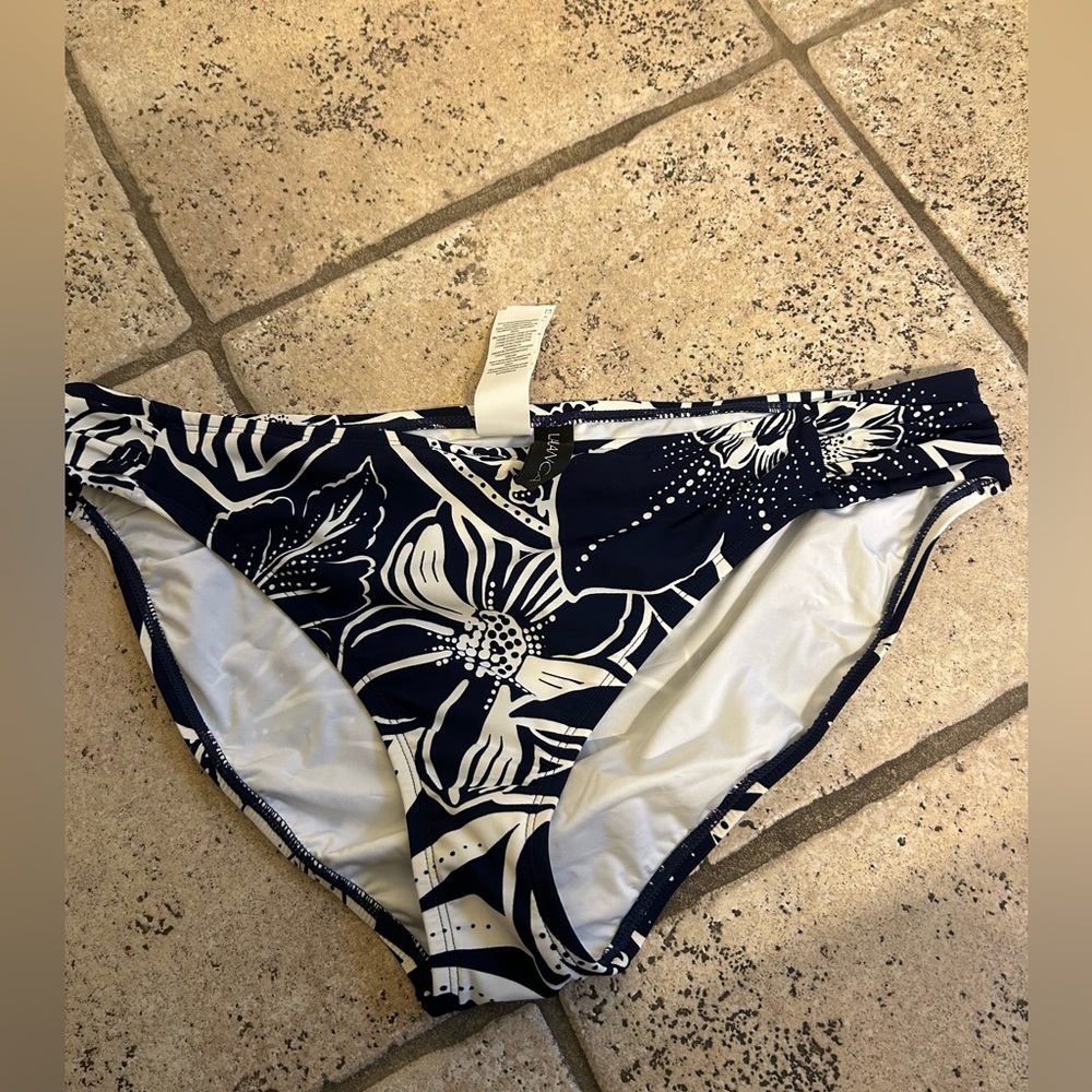 La Blanca bottom bikini navy & white sz 16 NWOT